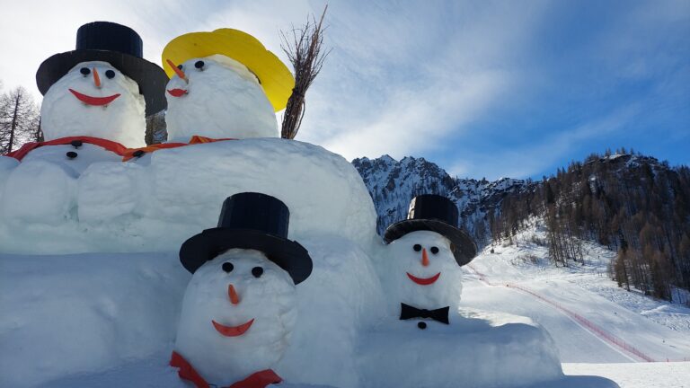Drei Zinnen - snjegovići na stazi